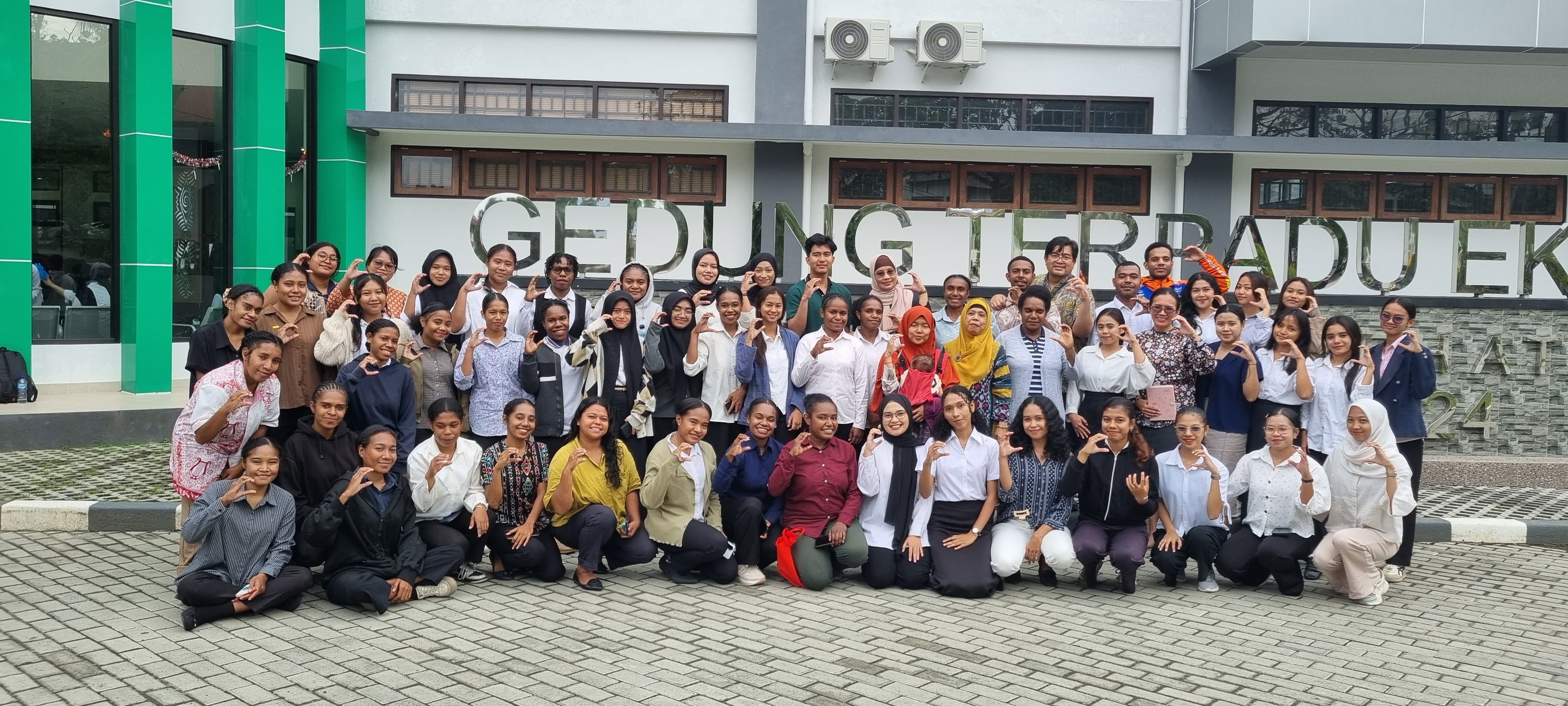 From Interviews to Themes: Nursing Students in Papua Explore Qualitative Research Techniques